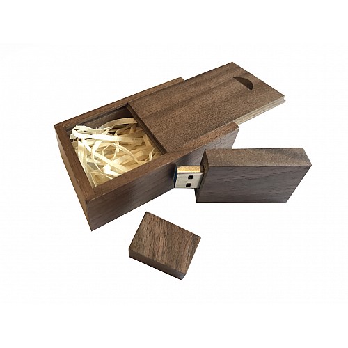 Флешка SUNROZ Wooden USB Flash Drive деревяный флеш накопитель в коробке 16 Gb USB 3.0 Темное дерево (SUN0820)