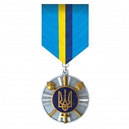 Медаль з посвідченням Collection За оборону України 34х40 мм Серебристый (hub_gj5s3l)