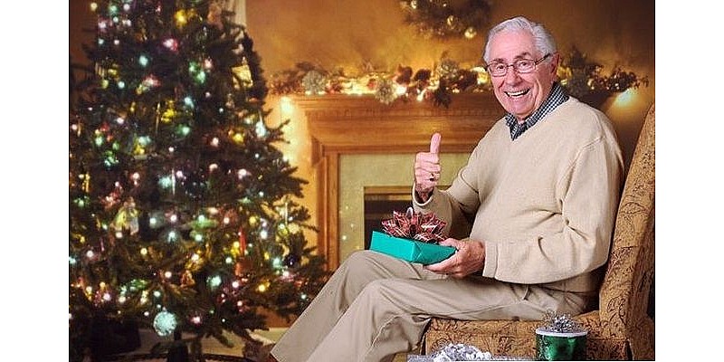 Что подарить дедушке на Новый Год: лучшие идеи для подарка