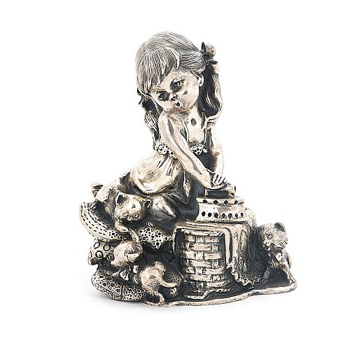 Серебряная фигура ручной работы Маленькая девочка сер00056 Оникс