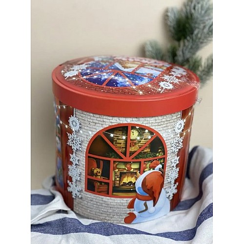 Рождественский пирог Balocco Merry Christmas Panettone Дед Мороз у окна 750g