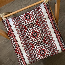 Подушка на стул с завязками «Вышиванка»