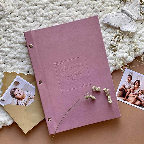 Перший альбом малюка Baby Book пудра (російська мова)