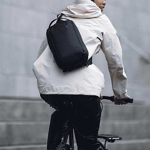 Рюкзак з однією лямкою Thule Tact Sling Black (чорний)