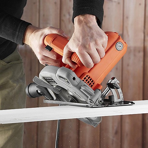 Дискова пилка BLACK&DECKER CS1250L