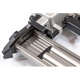 Нейлер пневматичний для гвинтів Matrix від 10 до 32 мм