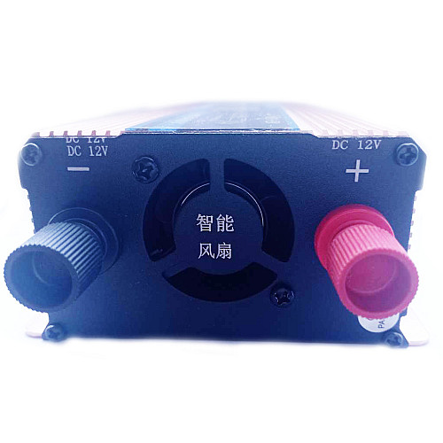 Інвертор напруги Carmaer Power Inverter 026 c 12V на 220V 1600W модифікована синусоїда Gold (11068-hbr)