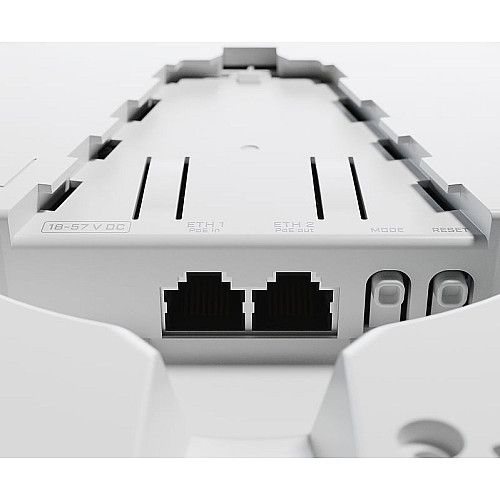 Точка доступа Mikrotik cAP XL AC RBcAPGi-5acD2nD-XL (AC1200, 716MHz/128Mb, ceiling AP, 5,5dBi, PoE)