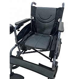 Інвалідний візок з електроприводом MED1 стандартний електровізок Пауль