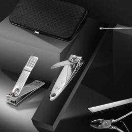 Маникюрный и педикюрный набор19 в 1 в футляре Beauty nail 19 предметов Черный ( M-19 )