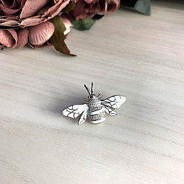 Серебряная брошка SilverBreeze с емаллю (2031314)