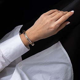 Жесткий браслет из трех цветов золота (фианиты) б04495 Оникс