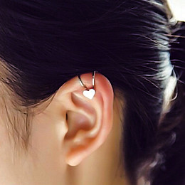 Серьга-каффа Серце срібляста Bioworld (13587)