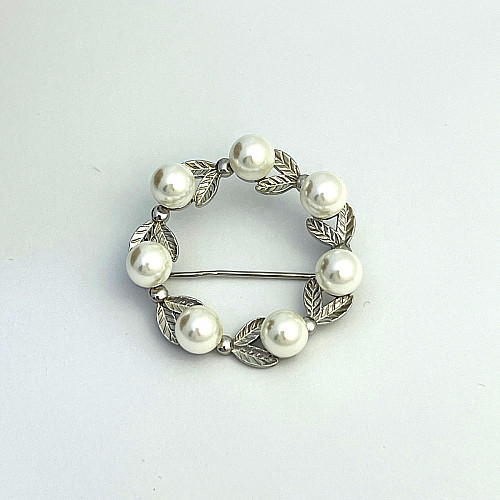 Серебряная брошка SilverBreeze с натуральным жемчугом (2109631)