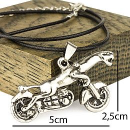 Кулон Win Ягуар на мотоцикле 5 см Стальной цвет (27014)
