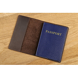 Обложка на паснорт SHVIGEL 13793 из винтажной кожи Коричневвя, Коричневый