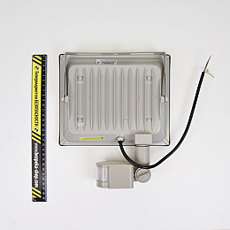 LED-прожектор Lightwell LW-50W-220PIR с датчиком движения