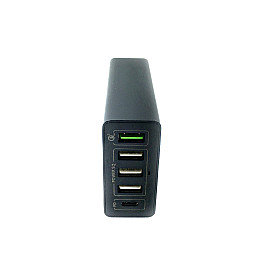 Зарядное устройство TM KEDO 4 USB-порта и Type-C портом