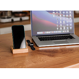 Дерев'яна підставка під телефон Moku 11х10х2,5 см
