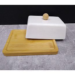 Маслянка фарфорова 15 см на бамбуковій підставці Interos PJ00686