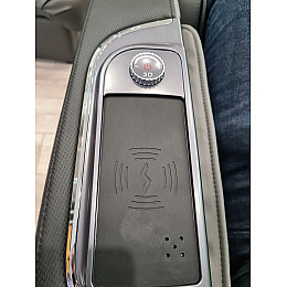 Массажное кресло AlphaSonic III White Black Серый