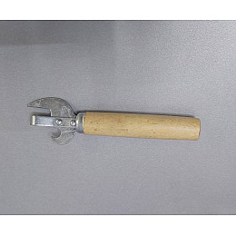 Консервний ніж відкривачка дерево SNT 10001