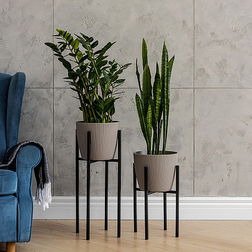 Комплект металевих підставок для квітів та вазонів Adore Décor Британські 2 шт Чорний