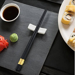 Набор из 5 пар многоразовых антискользящих суши палочек Urbankit черные с золотом