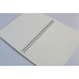 Скетчбук "Воплощай свои мечты" Kiri sketch 13103-KR с кремовыми листами А5 на спирали