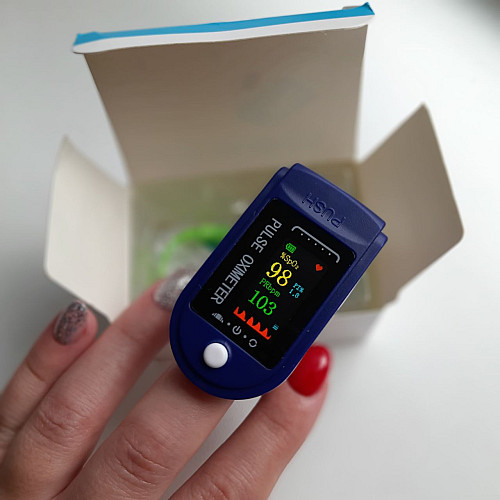 Пульсоксиметр Fingertip Pulse Oximeter LK-88 1 шт Cине-белый (0274)