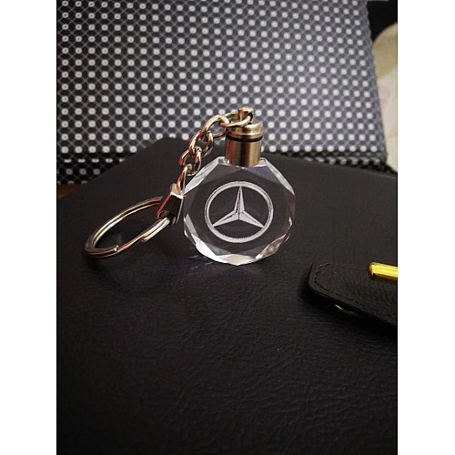 Брелок автомобільний на ключі Мерседес GF авто брелок з логотипом Mercedes з підсвіткою (2323446)