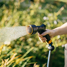 Пистолет-распылитель Fiskars Solid (1070837)