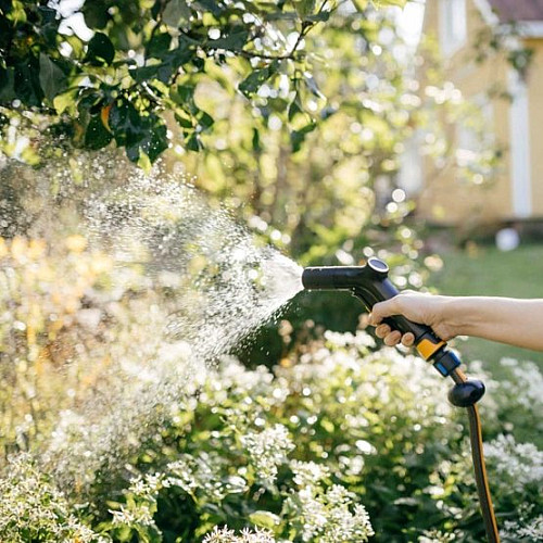 Пістолет-розпилювач регульований Fiskars Solid (1070838)