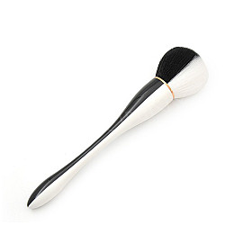 Кисть для пудры Plump Rose черно-белая