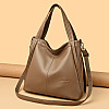 Сумка Italian Bags Miracle 33х20х15 см Коричневий