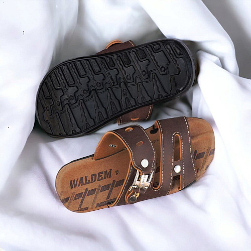 Шлепанцы Dago D32-BROWN 30 Коричневый (32093633)