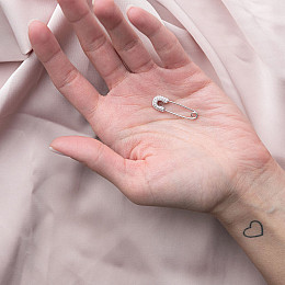 Золотая булавка с бриллиантами закб0006nl Оникс