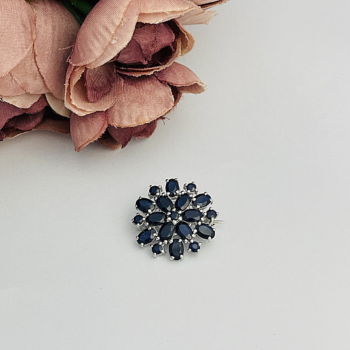 Серебряная брошка SilverBreeze с натуральным сапфиром 8.9ct (2106548)