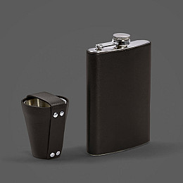 Набір з флягою та чарками в шкіряному чохлі темно-коричневий BlankNote