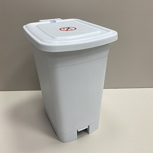 Контейнер для мусора пластиковый 8 л с педалькой Ucsan Plastik 344