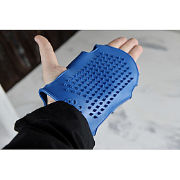 Перчатка для тварин СЯНЬЧЖИЛОУ силіконова Синя 11х16 см