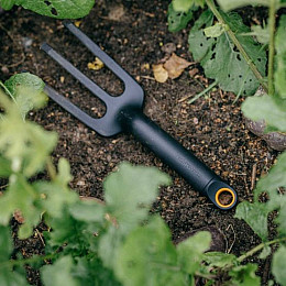 Вилка посадочна Fiskars Solid (1072103)