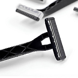 Набор одноразовых бритв с 2 лезвиями Kai razor Черный 20 шт