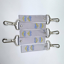 Светоотражаючий брелок-флікер Добра Казка Серце України 2 шт 140 мм Сірий (FT96764644198213)