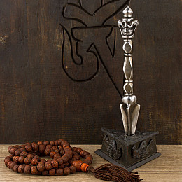 Пхурба з підставкою Kailash Череп 17.8х2.6 см Чорно-сріблястий (27661)