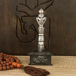 Пхурба з підставкою Kailash Череп 11.7х2.3 см Темно-сріблястий (27662)