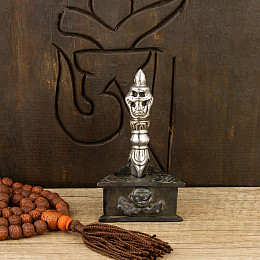 Пхурба з підставкою Kailash Череп 9х1.8 см Сріблясто-чорний (27664)