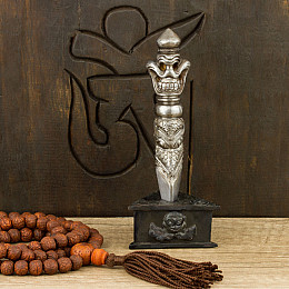 Пхурба з підставкою Kailash Череп 12.8х2.7 см Різнокольоровий (27924)