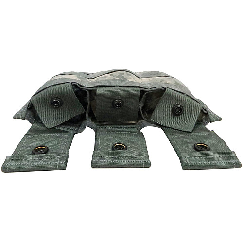 <p>Подсумок тактичний General для трьох магазинів М4, М16, AR15 Three Mag Pouch піксель</p>