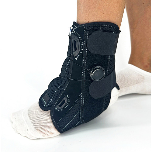 Бандаж на голеностопний суглоб MED1 TJ-606(1) лівий S Чорний